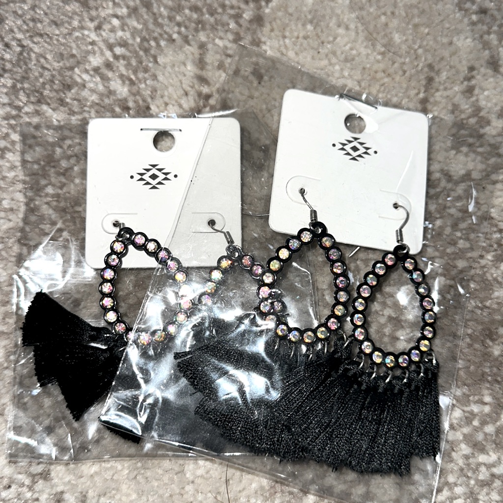 Tipi Tear Drop Rhinestone Fringe Black Hook Earrings 9$
